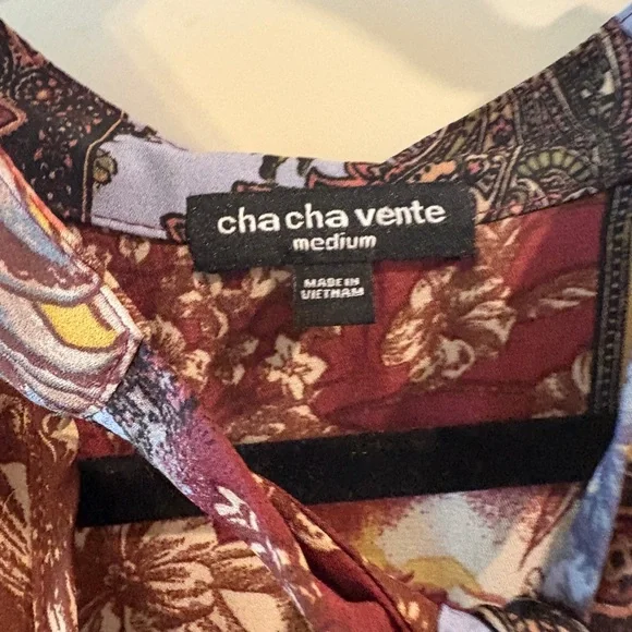 Chacha Vente Boho Paisley Tie Neck High Low Tunic Blouse Size M - Picture 4 of 16